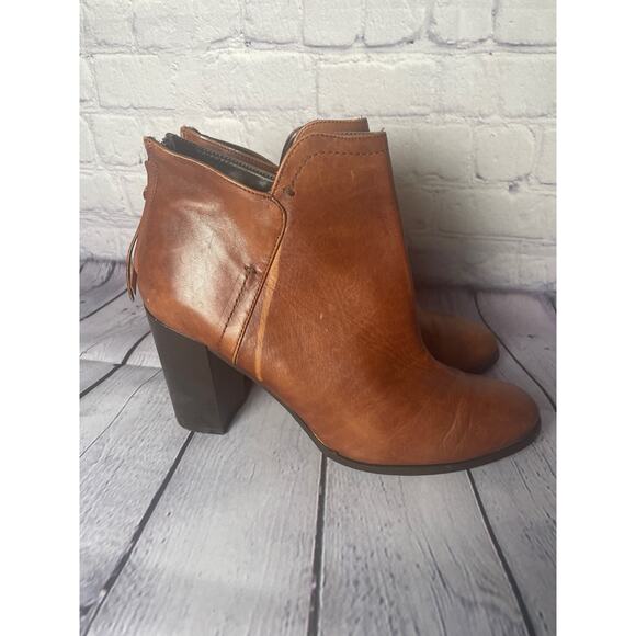 Bata Ankle Boots Women's 40 / 8.5 Brown Leather Distressed Zip Block Heel Bootie - Picture 7 of 9